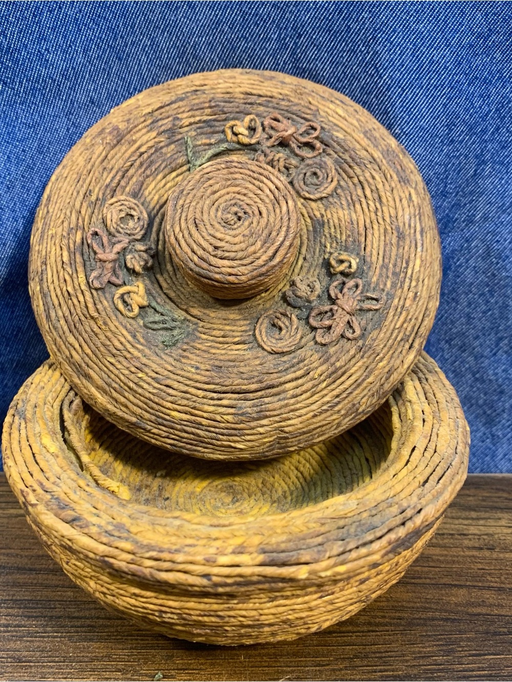 Vintage Round Wood Layered Rattan Floral Pattern Top Rustic Handmade Trinket Box